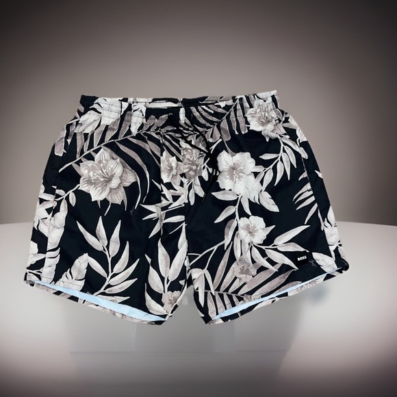 HUGO BOSS Men Vibe W/Unique Intricate Pattern Quick Dry Mesh Lining Swim Trunks - Picture 14 of 16